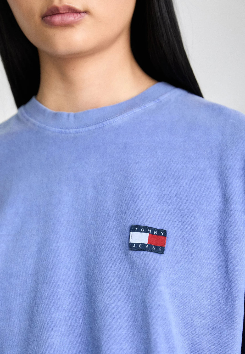 TOMMY JEANS CAMISETA BOXY FIT AZUL