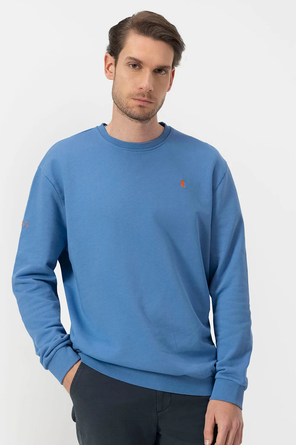EL PULPO BÁSICA BORDADO CONTRASTE SUDADERA AZUL ÍNDIGO