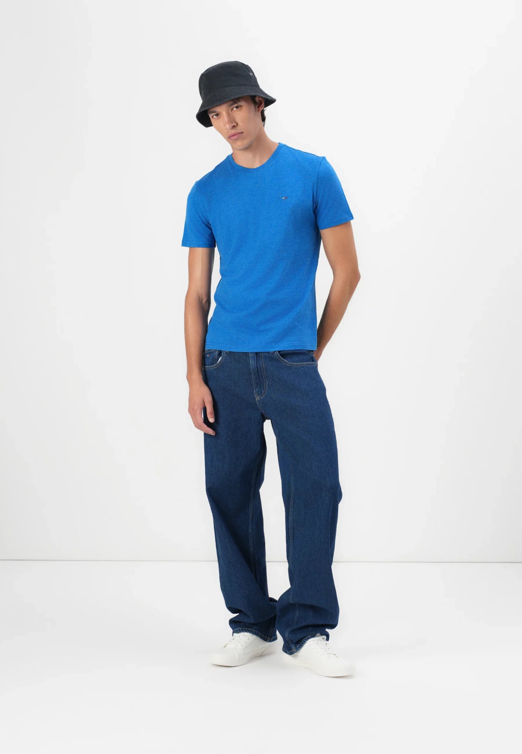 TOMMY JEANS CAMISETA SLIM FIT AZUL