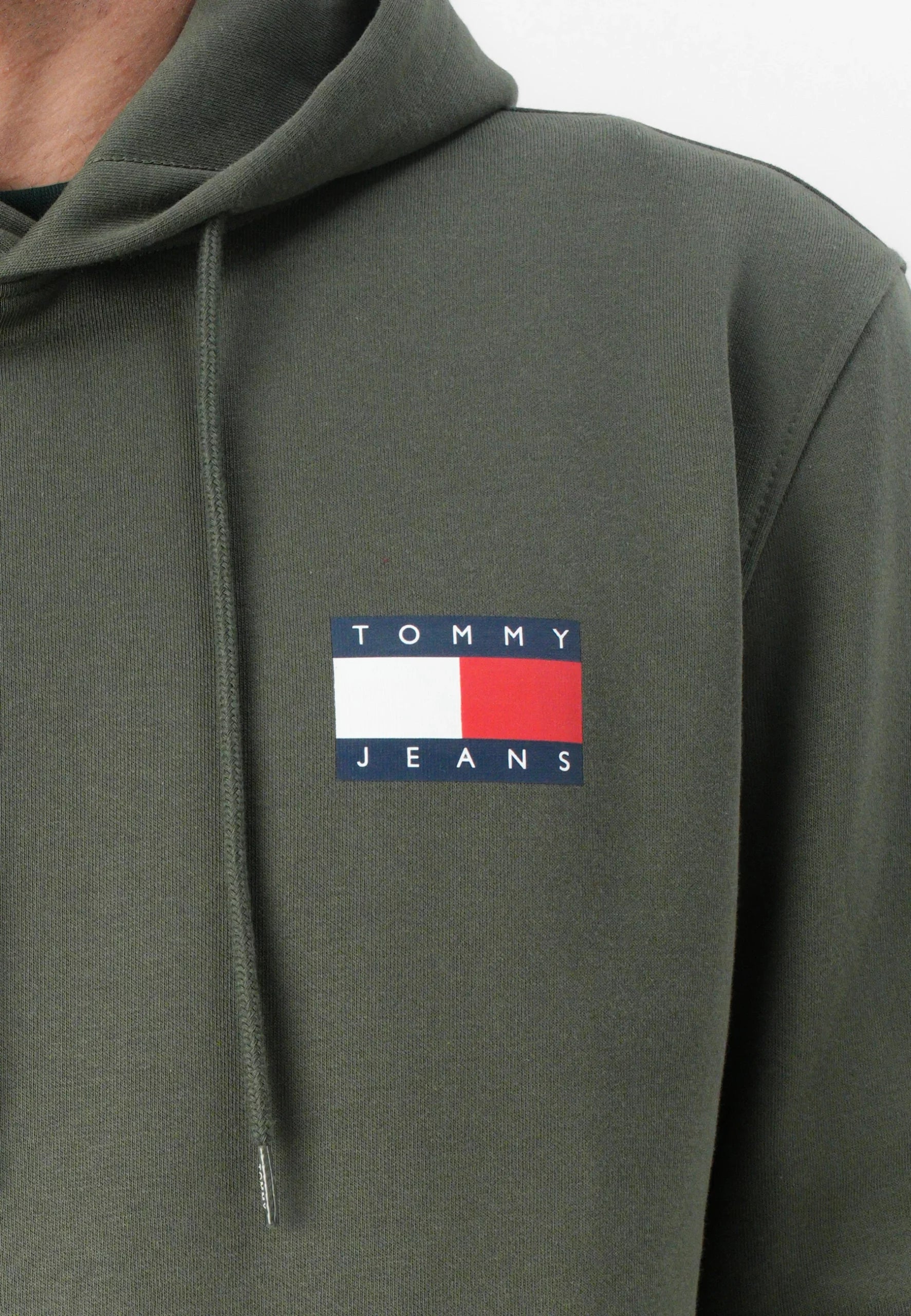 TOMMY JEANS SUDADERA REGULAR FIT VERDE