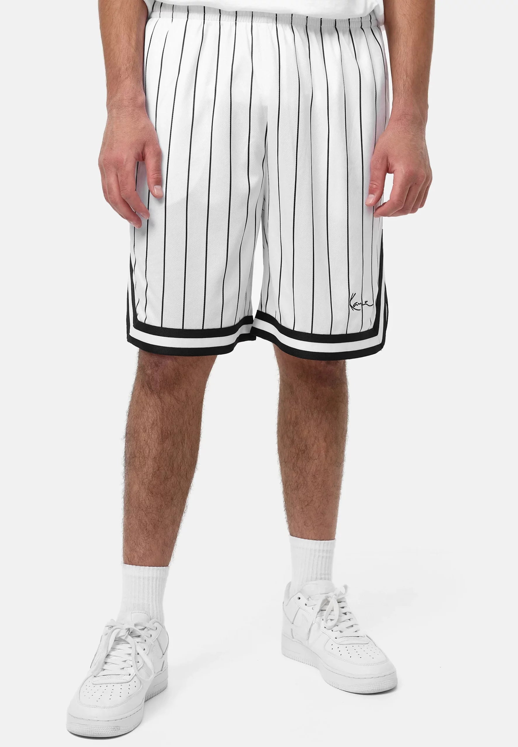 KARL KANI SMALL SIGNATURE PINSTRIPE BERMUDA MESH BLANCO / NEGRO