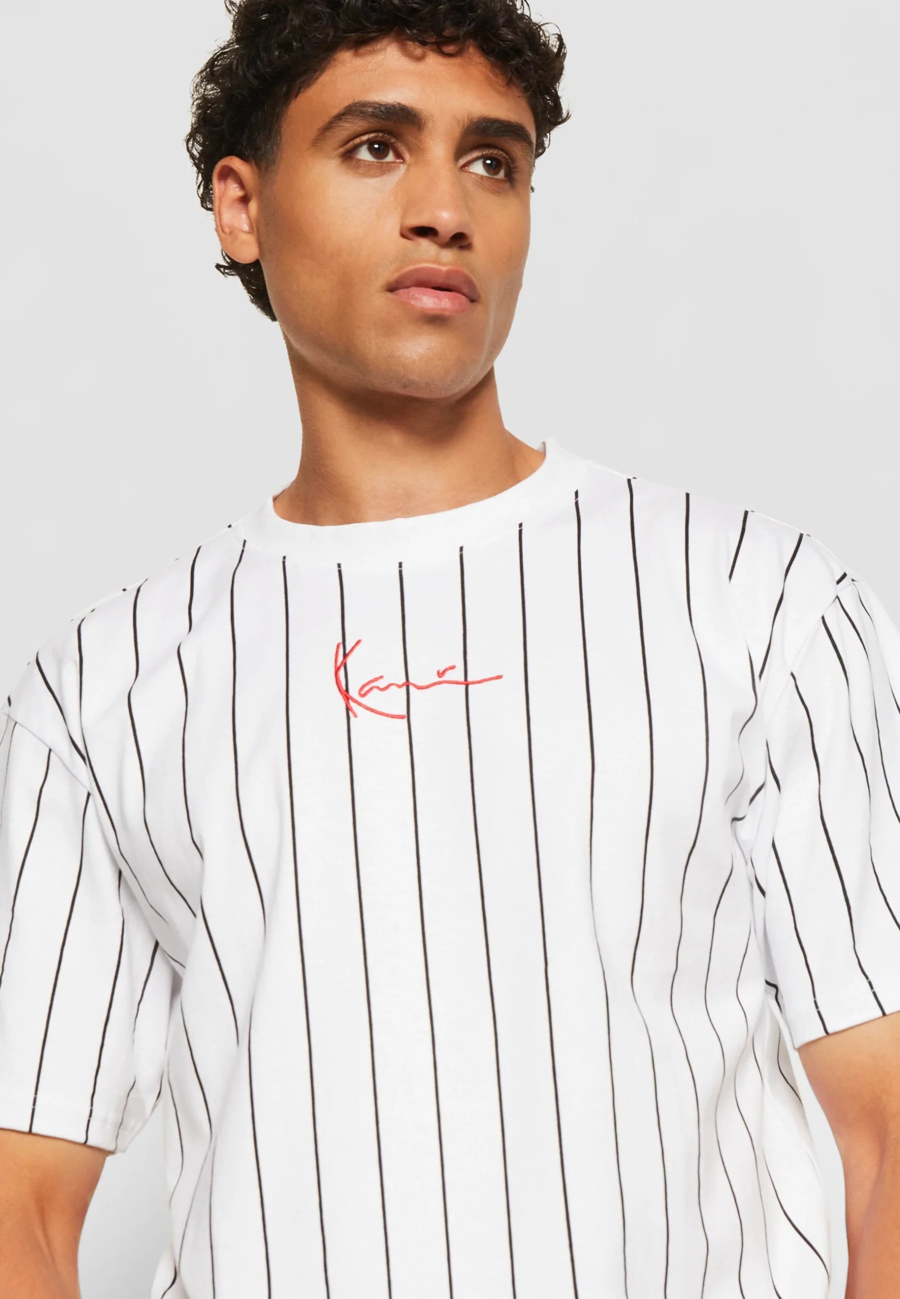 KARL KANI SMALL SIGNATURE PINSTRIPE CAMISETA BLANCO / NEGRO