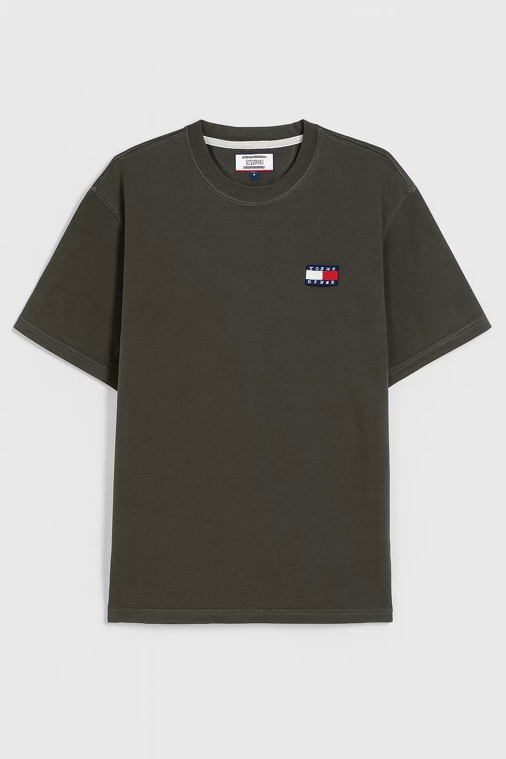 TOMMY JEANS 90S NEW CLASSICS CAMISETA REGULAR FIT NEGRA LAVADA
