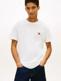 TOMMY JEANS REGULAR BADGE CAMISETA REGULAR FIT BLANCA