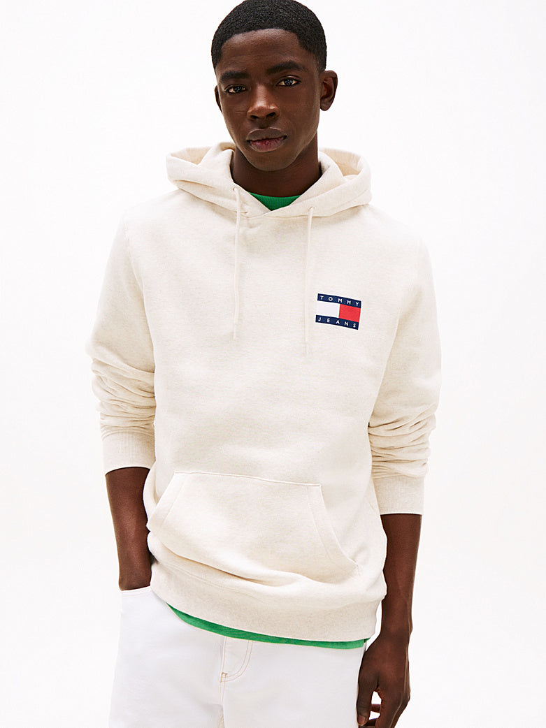 TOMMY JEANS ESSENTIAL FLAG SUDADERA CON CAPUCHA REGULAR FIT BLANCA