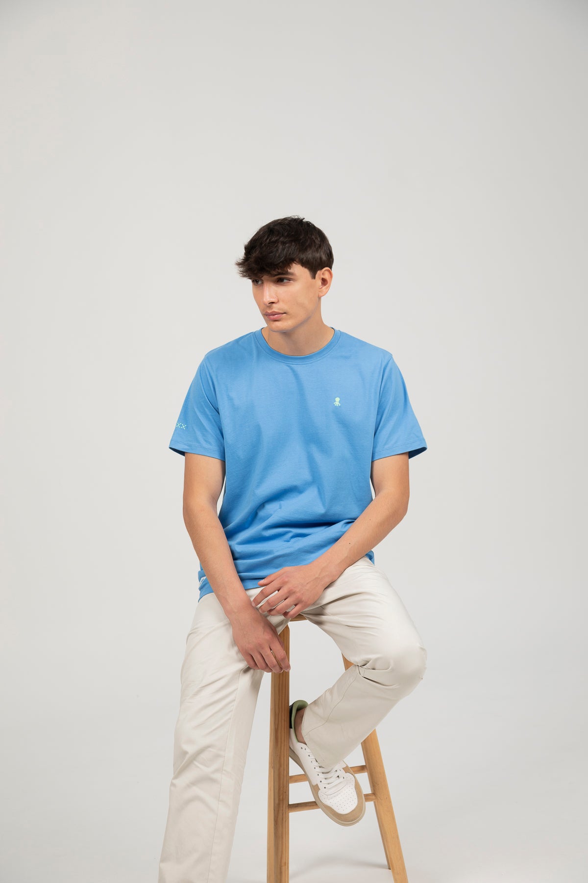 EL PULPO CAMISETA BASICA SLIM LOGO PECHO AZUL