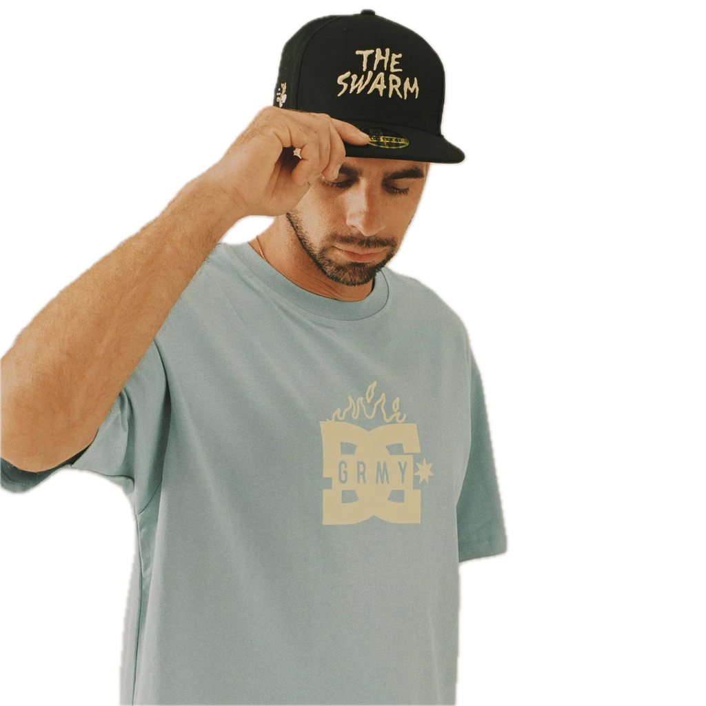 GRIMEY THE SWARM DC SHOES X GRIMEY CAMISETA REGULAR FIT AZUL