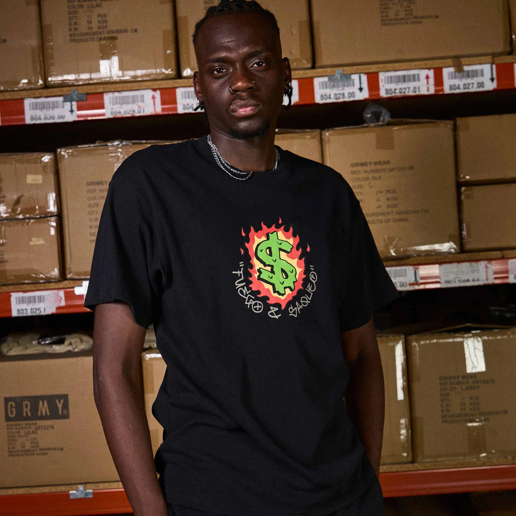 GRIMEY THE SHELTER BUCKS TO BURN CAMISETA REGULAR FIT NEGRA