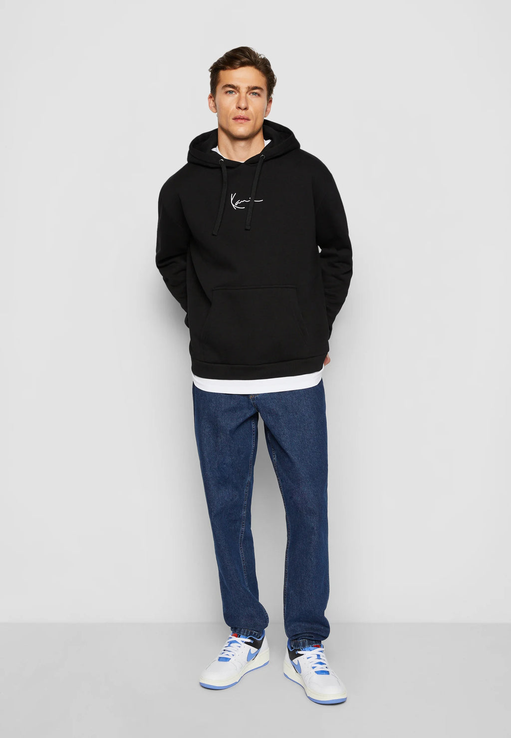KARL KANI SIGNATURE HOODIE SUDADERA CAPUCHA REGULAR FIT NEGRA