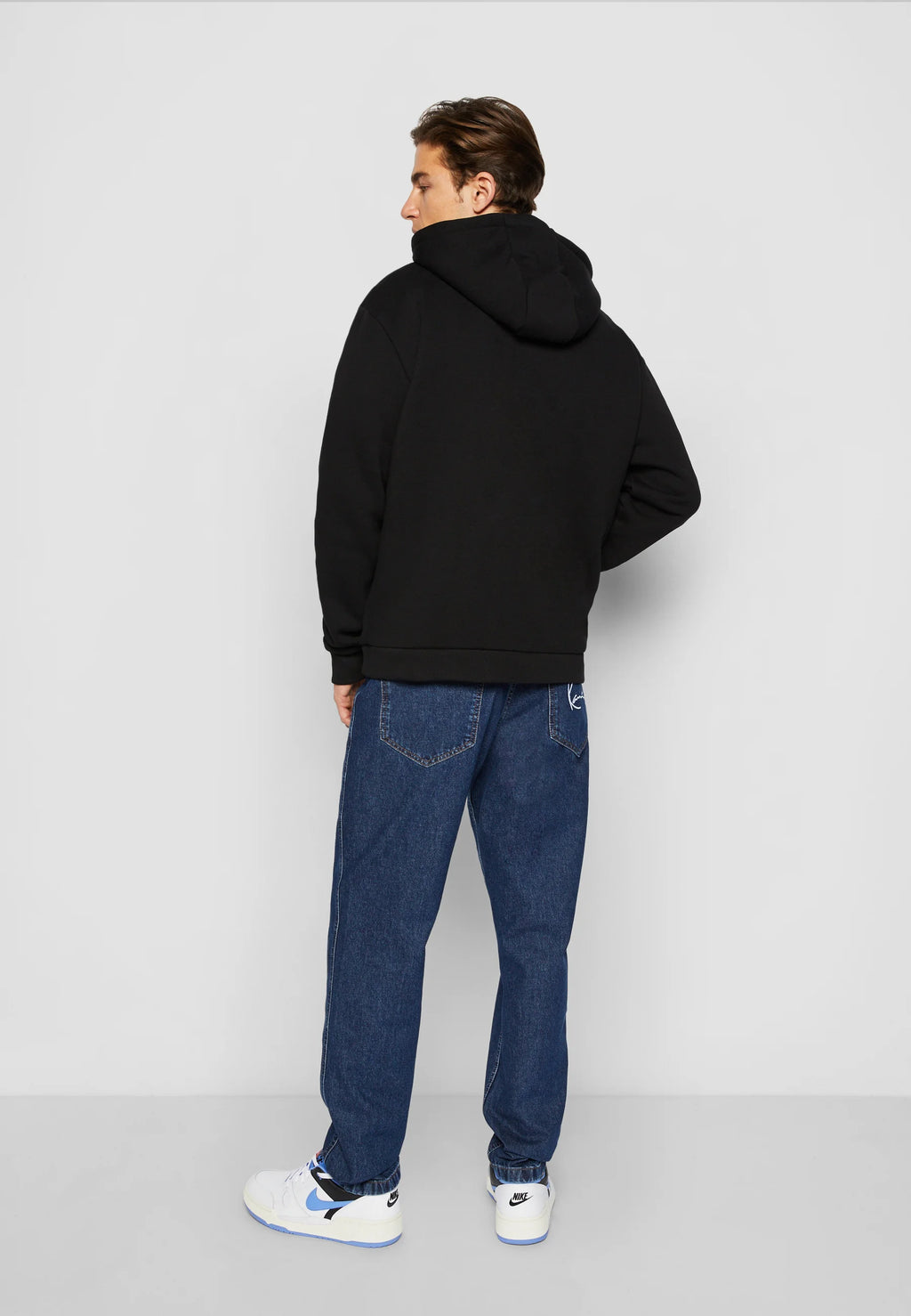 KARL KANI SIGNATURE HOODIE SUDADERA CAPUCHA REGULAR FIT NEGRA