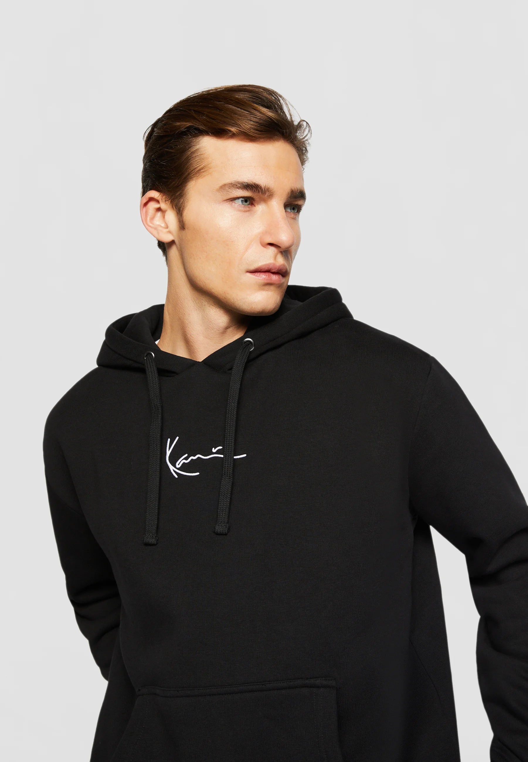KARL KANI SIGNATURE HOODIE SUDADERA CAPUCHA REGULAR FIT NEGRA