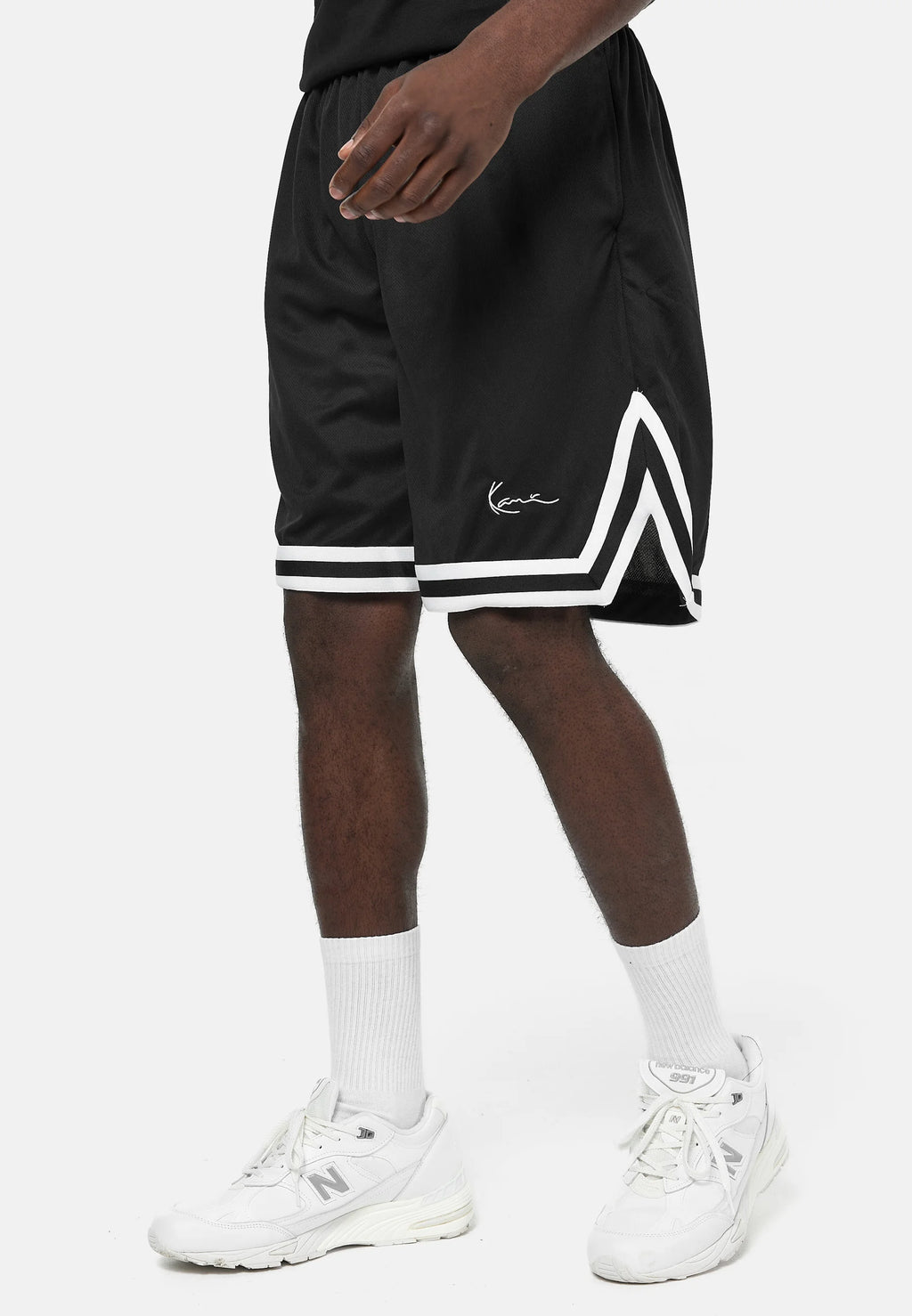 KARL KANI BERMUDA SIGNATURE NEGRA