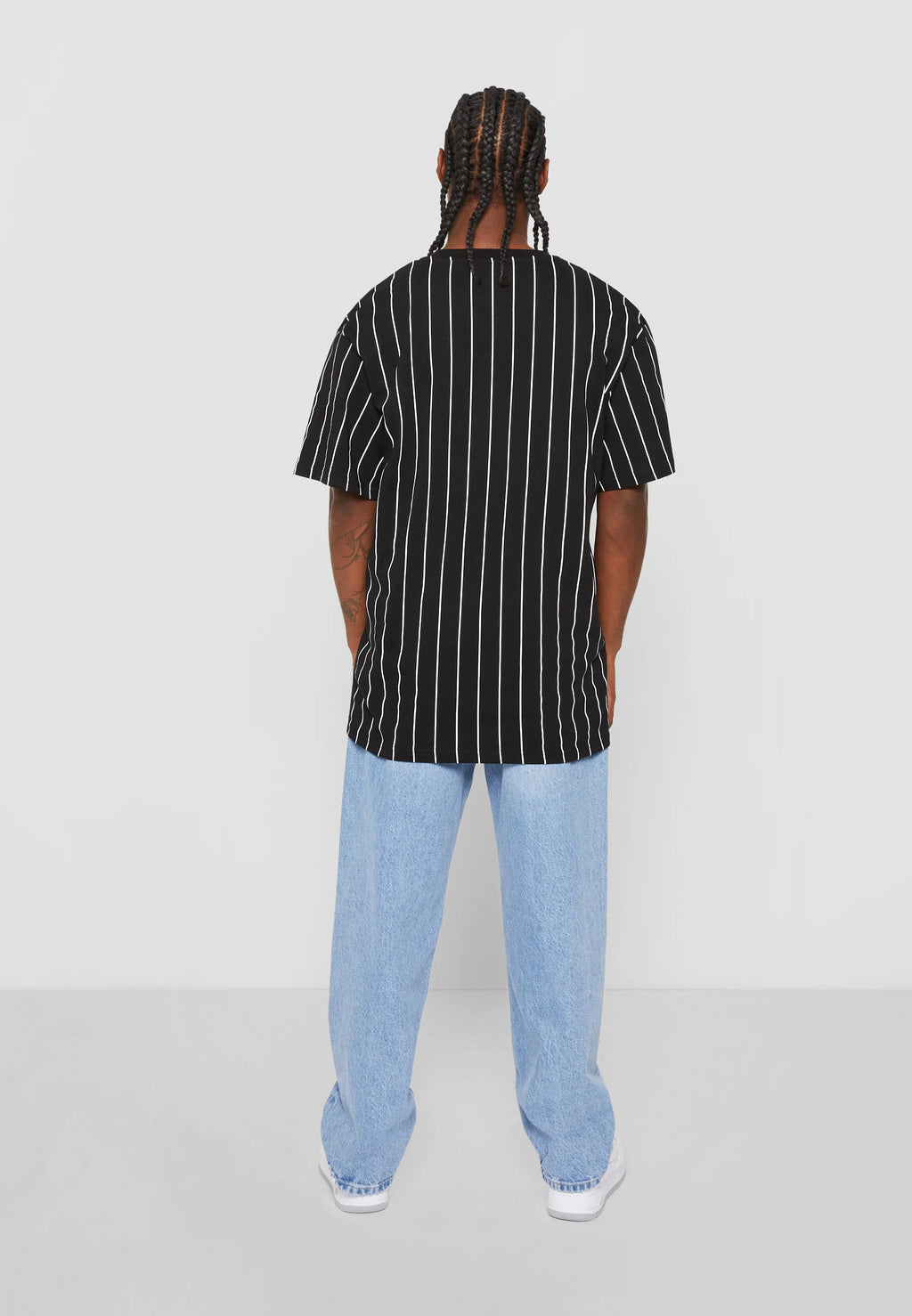 KARL KANI CAMISETA RAYAS SIGNATURE NEGRA