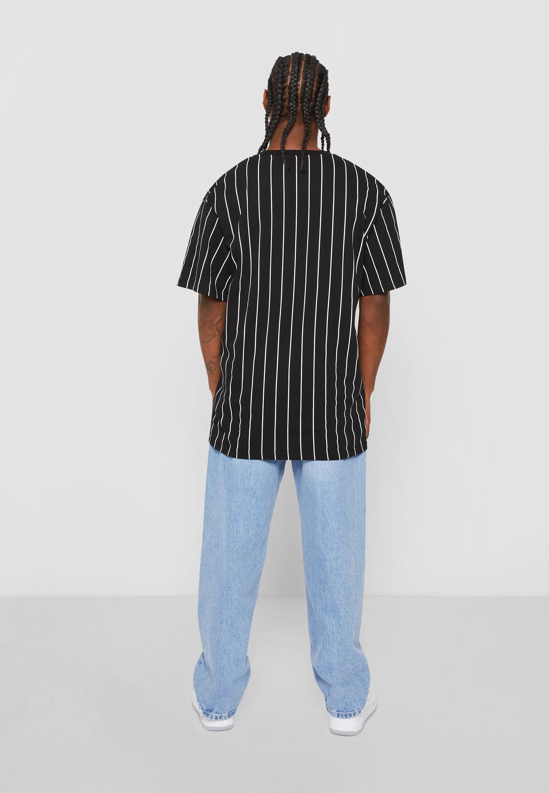 KARL KANI CAMISETA RAYAS SIGNATURE NEGRA