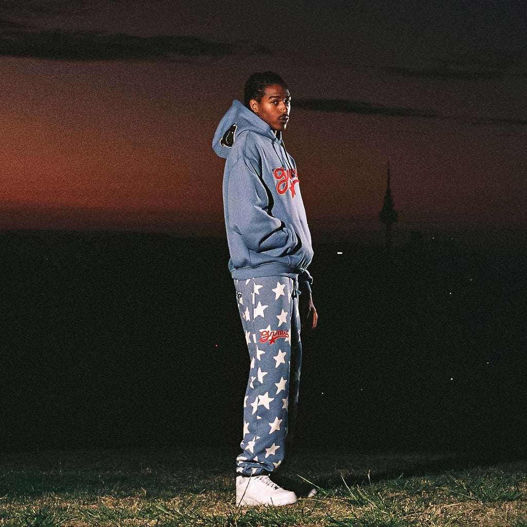 GRIMEY MUD’S THE RESIDENCE MADRID SUDADERA BOXY AZUL