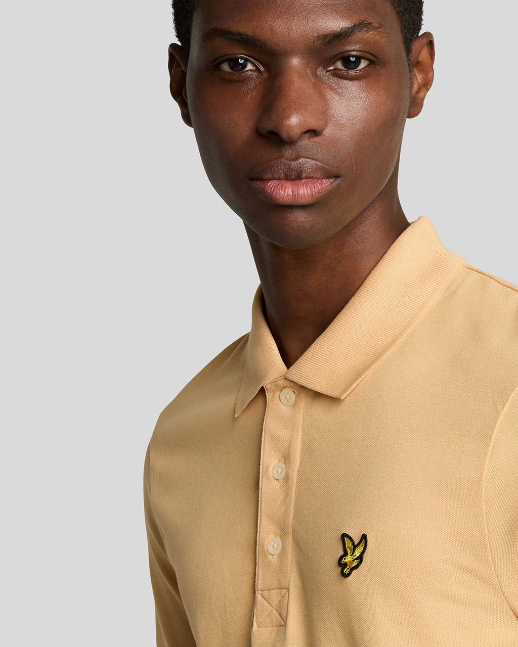 LYLE & SCOTT PLAIN POLO  REGULAR FIT AMARILLA