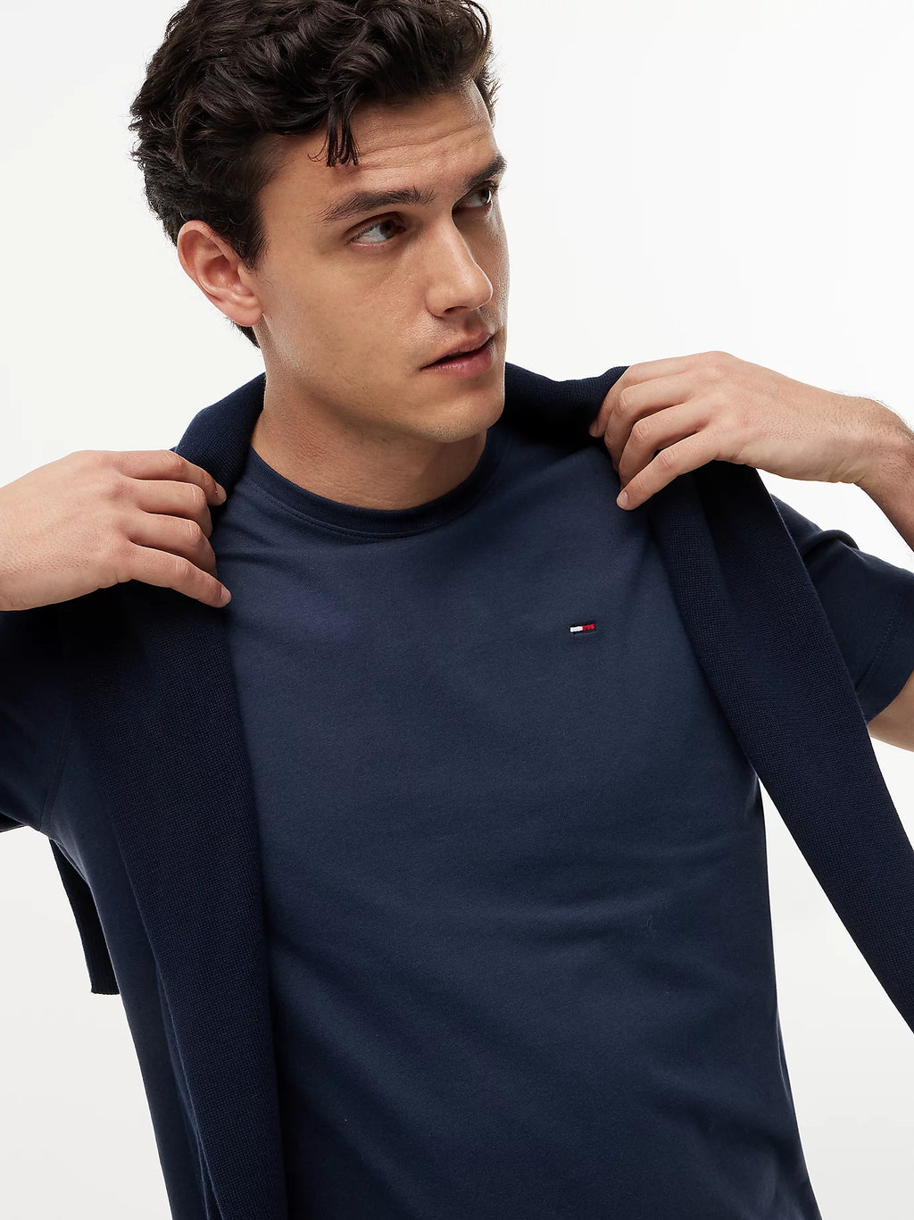 TOMMY JEANS CAMISETA LOGO PEQUEÑO BORDADO SLIM AZUL OSCURO