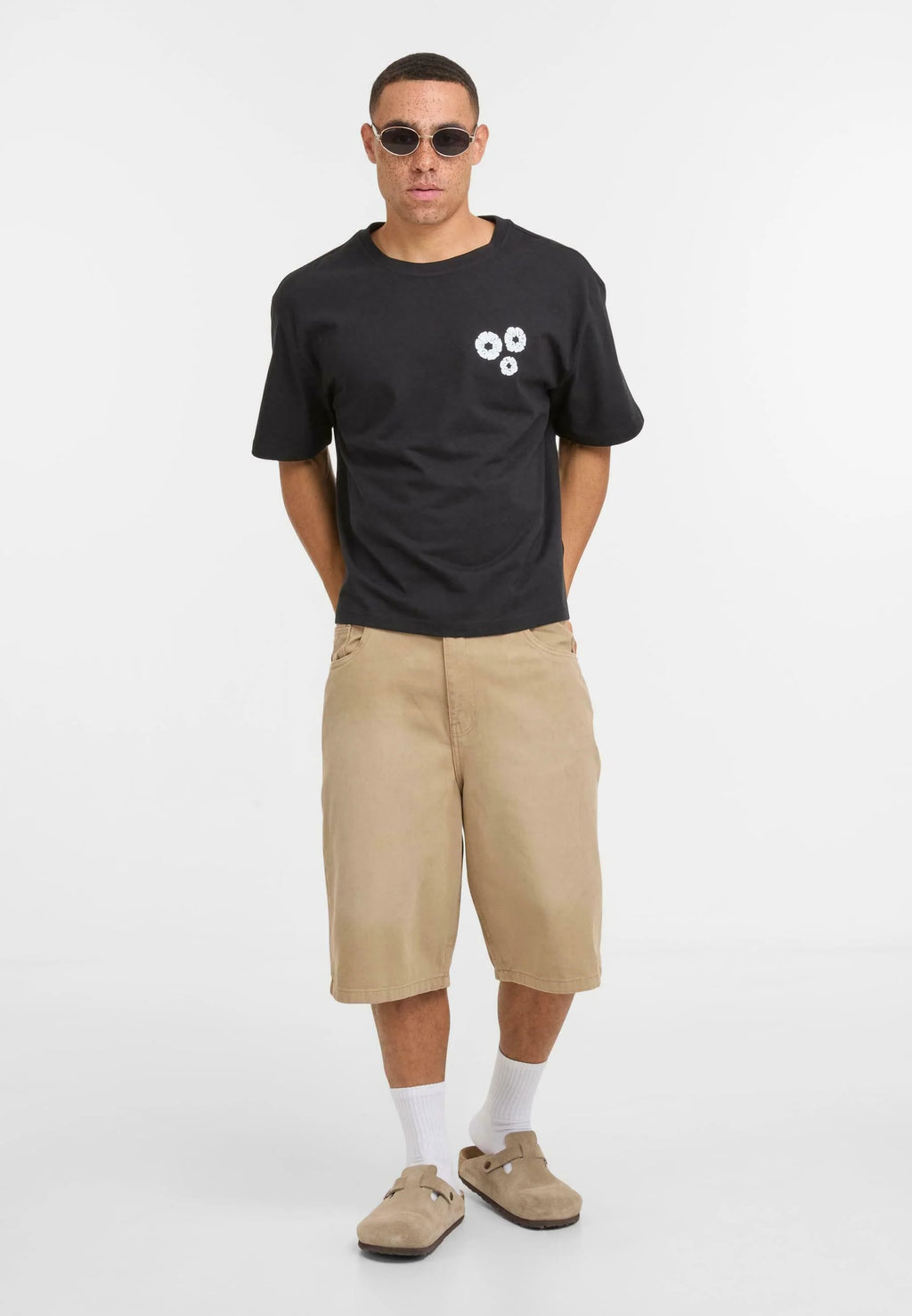 URBAN CLASSICS 90's BERMUDA LOOSE FIT BEIGE