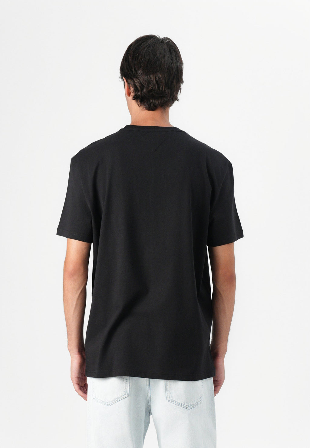 TOMMY JEANS LETRAS CAMISETA CUELLO REDONDO REGULAR FIT NEGRA