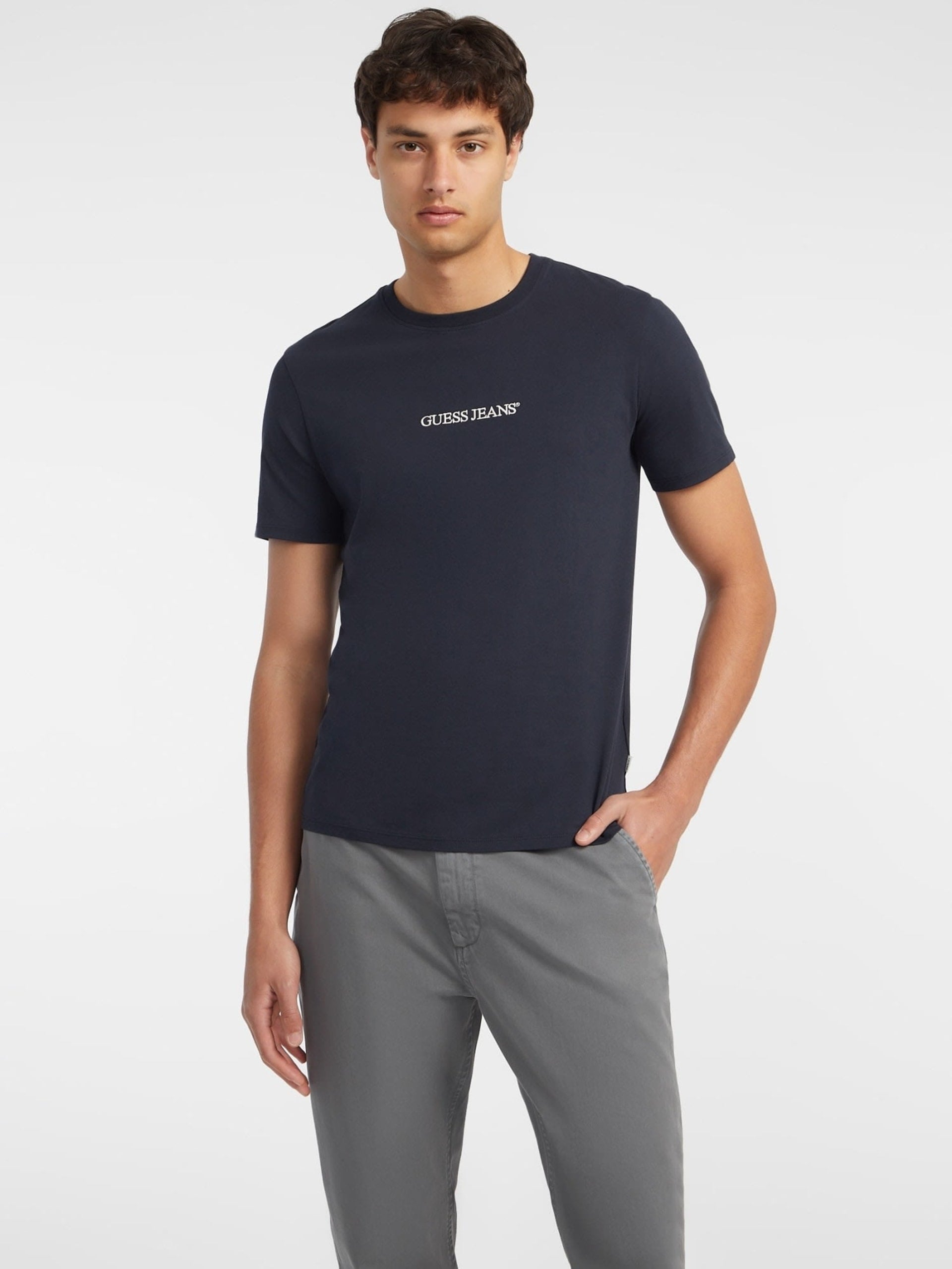 GUESS CAMISETA SLIM FIT NEGRA