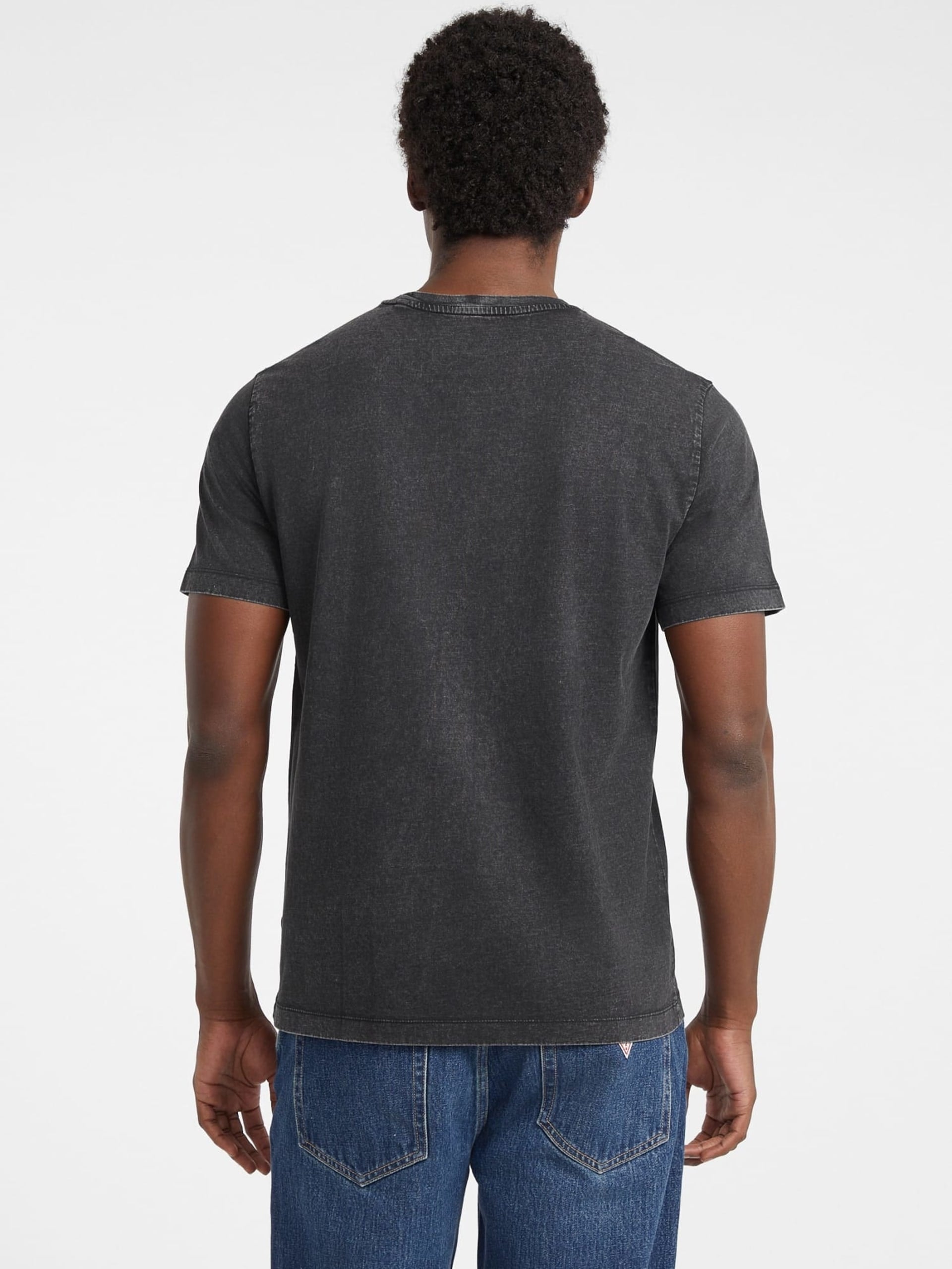 GUESS JEANS CAMISETA REGULAR FIT NEGRA LAVADA