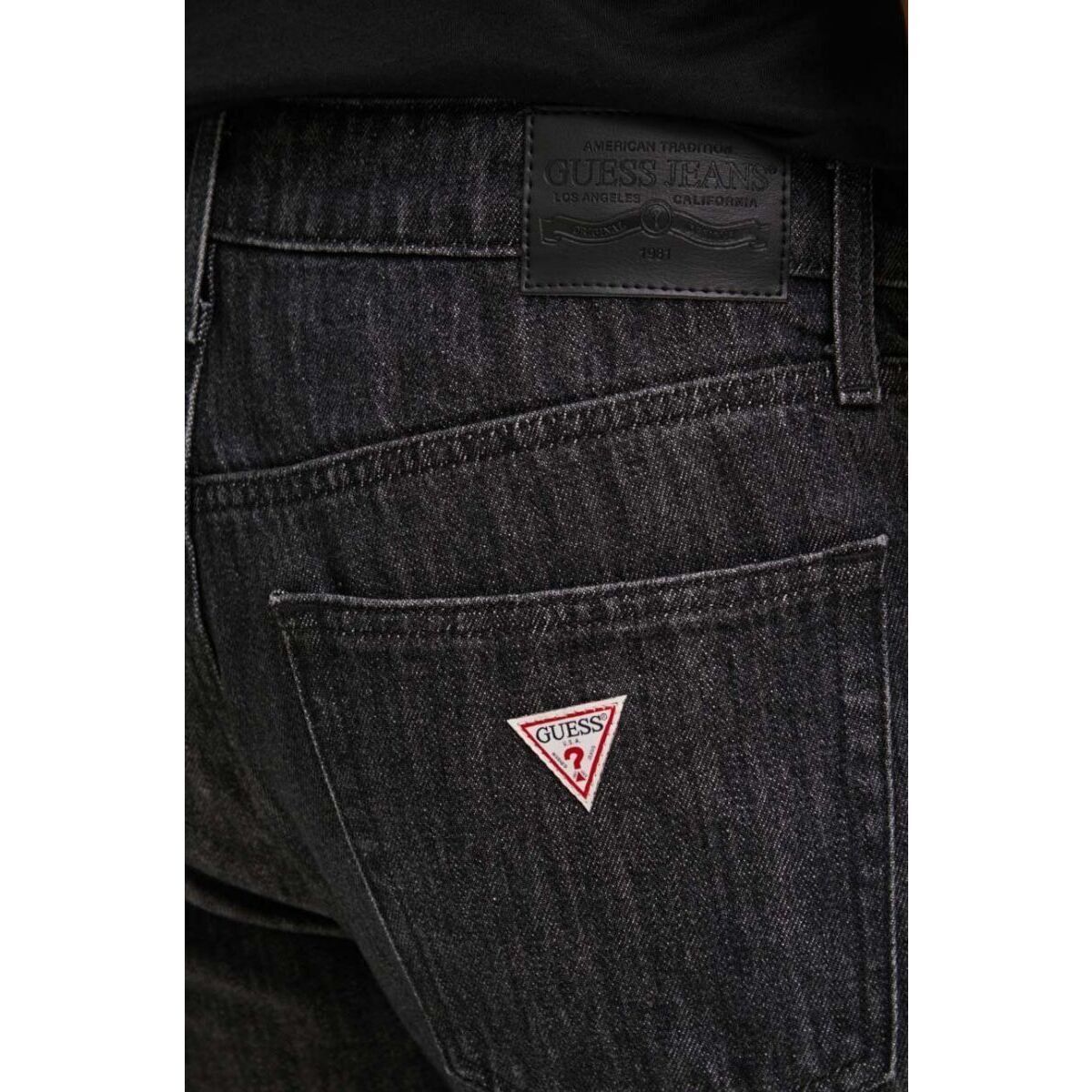 GUESS JEANS VAQUERO REGULAR FIT NEGRO