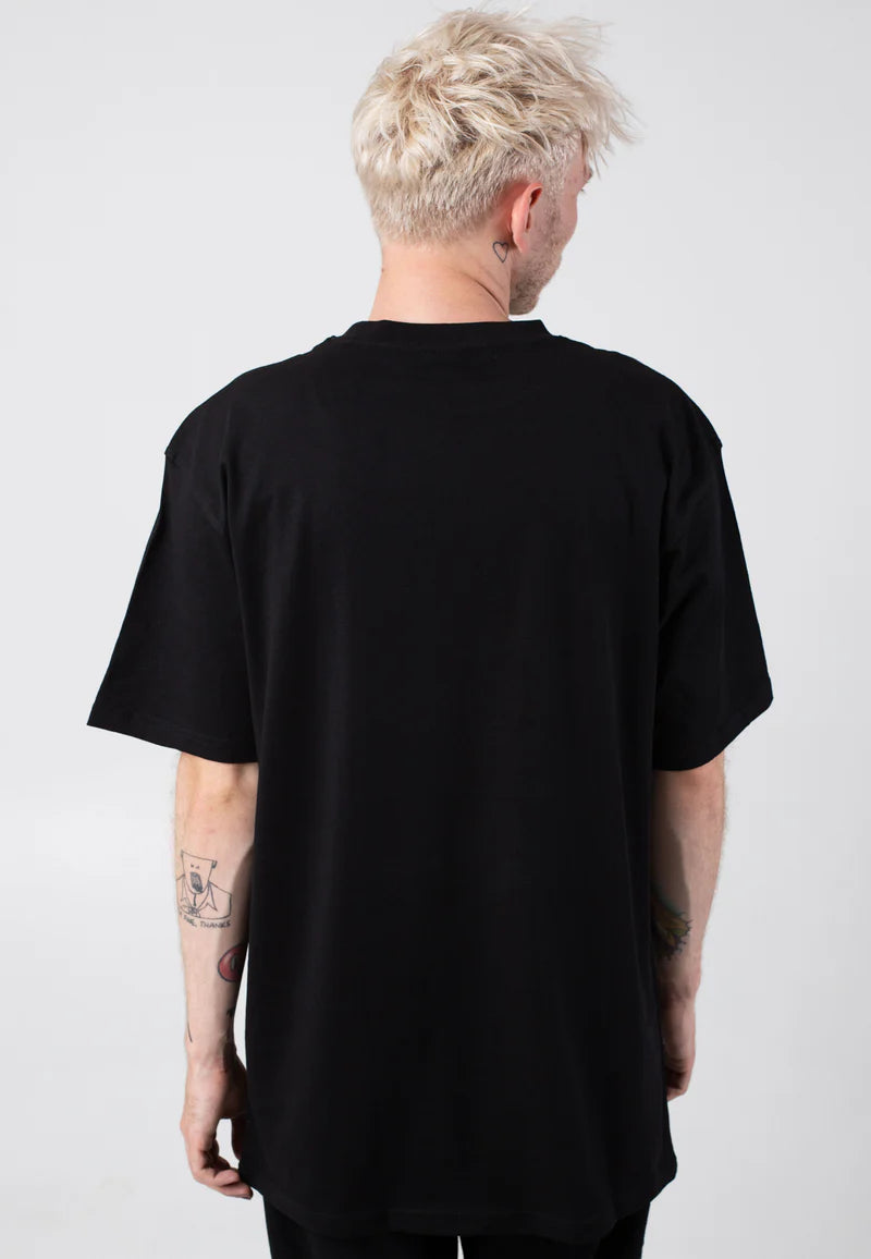 SANTA CRUZ FLAME HAND CAMISETA NEGRA