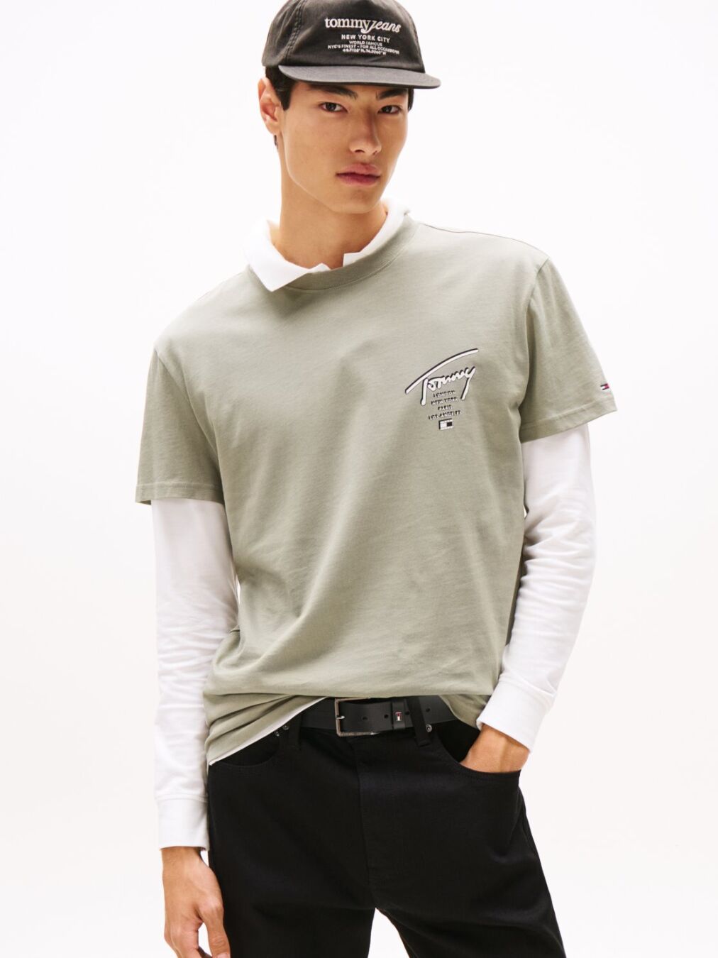 TOMMY JEANS SIGN CITY CAMISETA REGULAR FIT KAKI