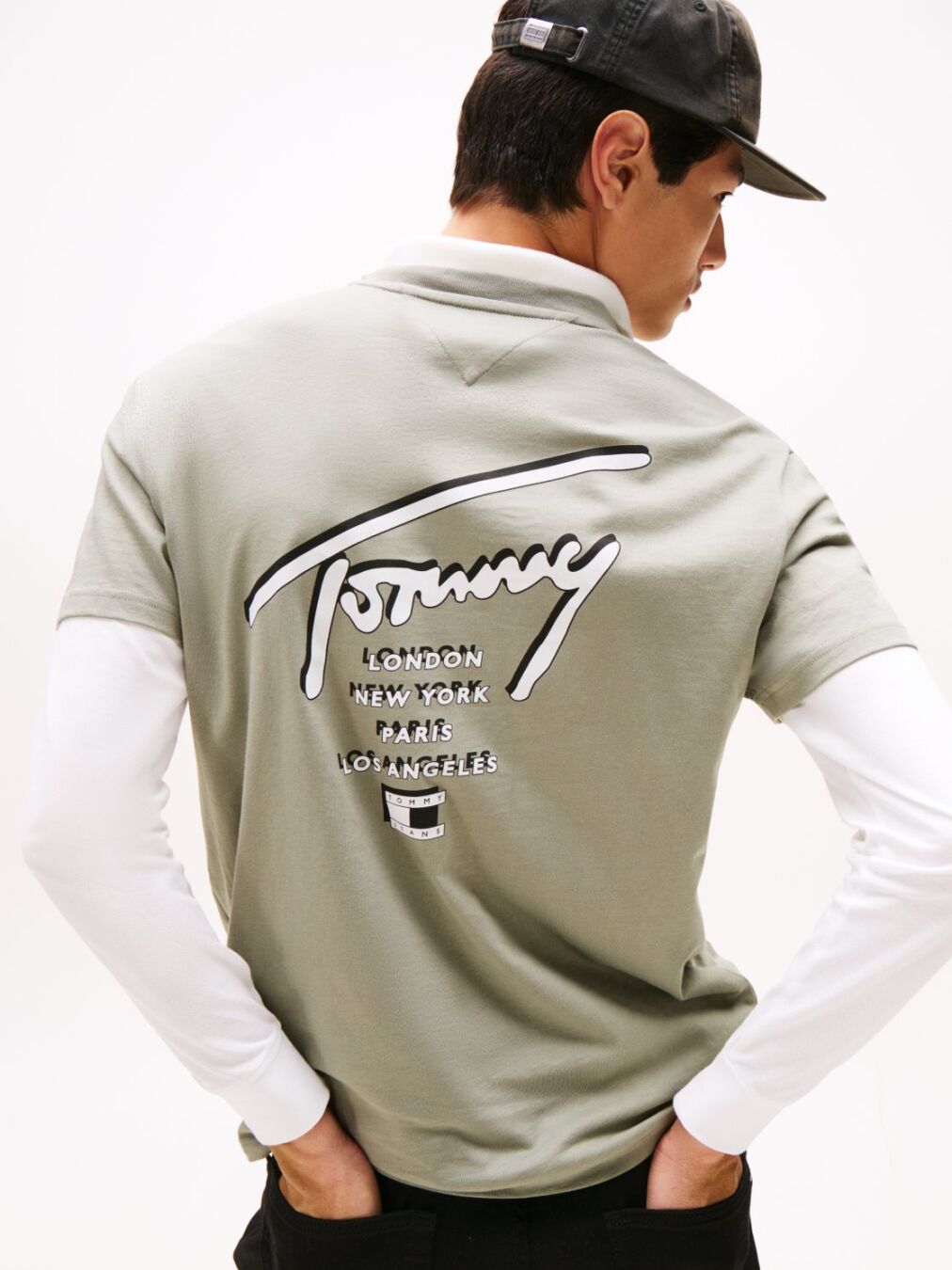 TOMMY JEANS SIGN CITY CAMISETA REGULAR FIT KAKI