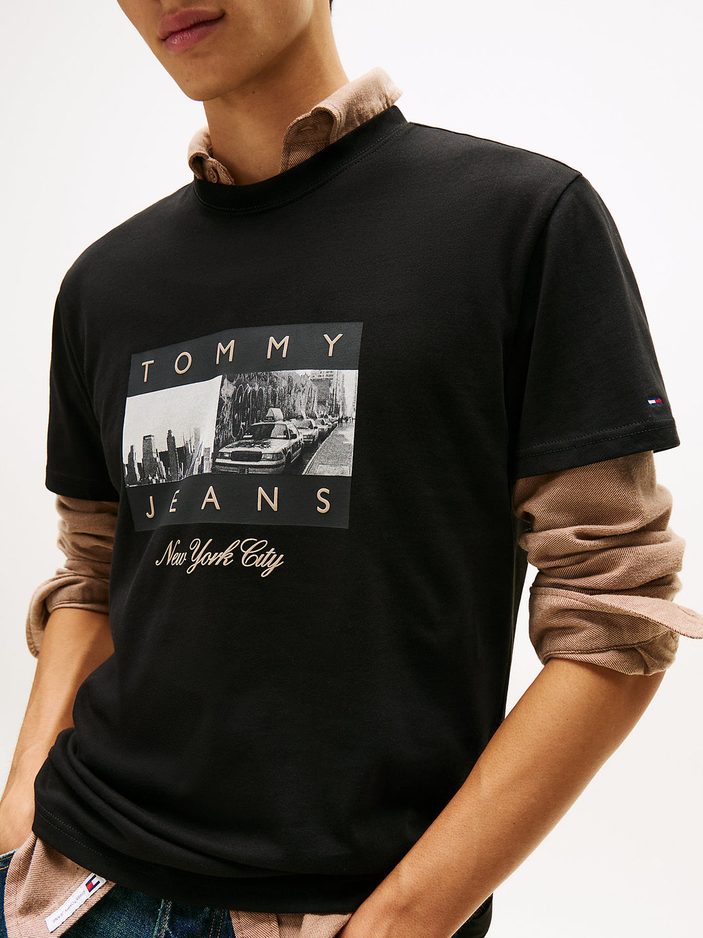 TOMMY JEANS NEW YORK PRINT CAMISETA REGULAR FIT NEGRA